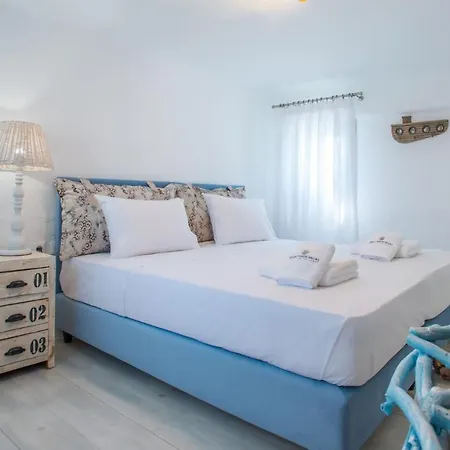 Grand With Sea View And Private Pool Up To 8 Persons Apv Golden Parikia (Paros)