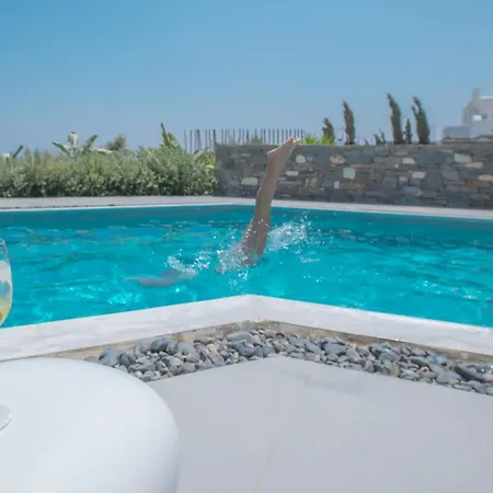 Deluxe Paros Grand 4 Bedrooms Wonderful Sea View * 흐리시 악티