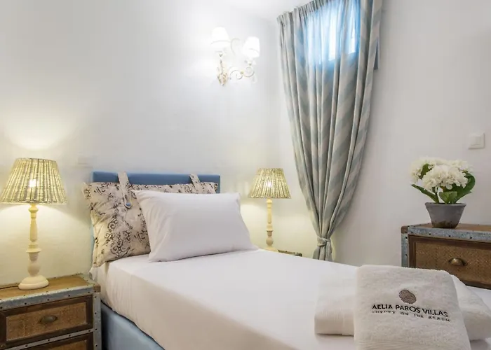 Willa Deluxe Paros Grand 4 Bedrooms Wonderful Sea View